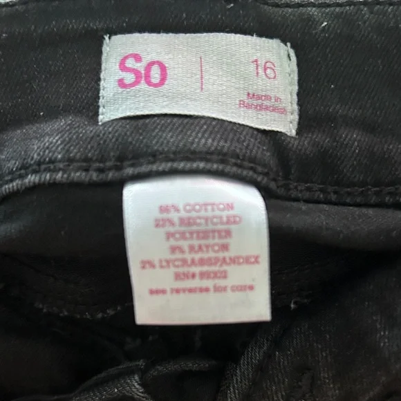 SO Girls Skinny Jeans Size 16 Black EUC - Picture 5 of 9